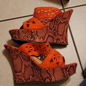 Snake wedge shoes size 10